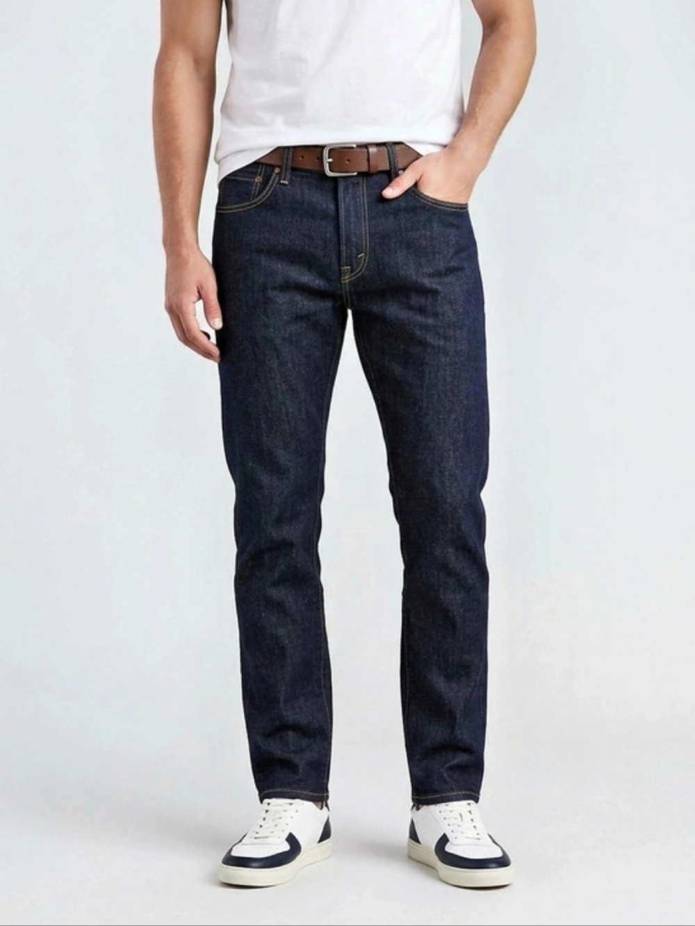 NWT Levi's 541 Athletic Fit Jeans Dark Wash Blue Waist 34 Length 32